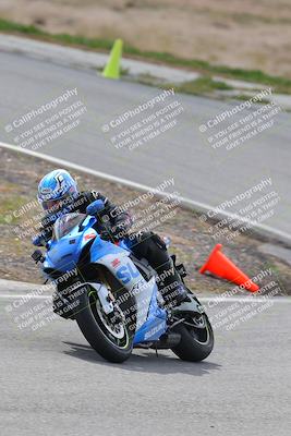 media/Mar-05-2023-TrackXperience (Sun) [[a95d40e56a]]/Group 3/session 2 turn 4/